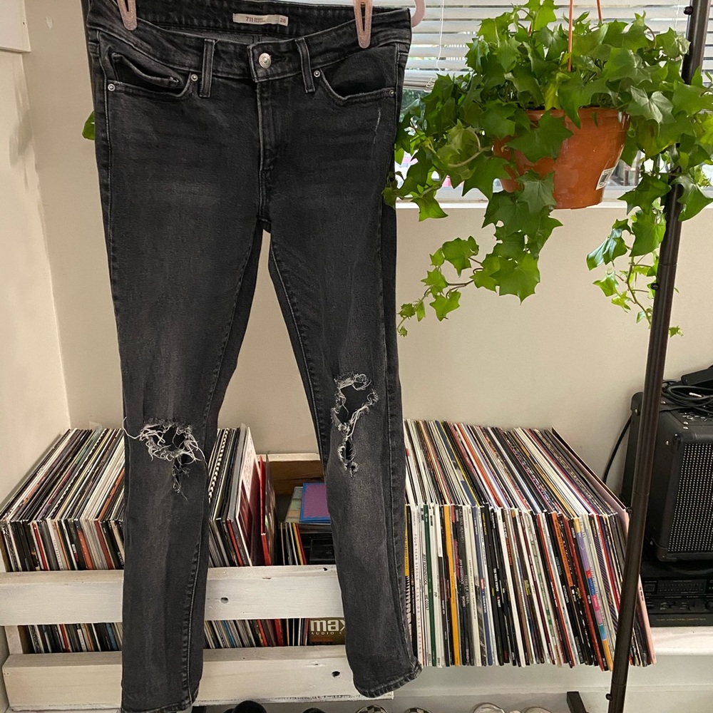 Black 711 Skinny Levi’s